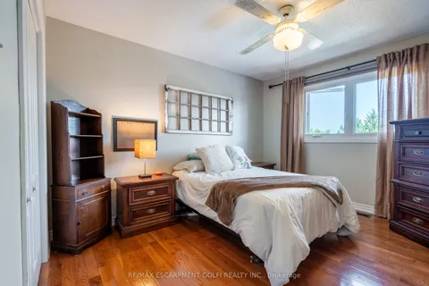 190 Brigade Drive, ON L9B 2G4