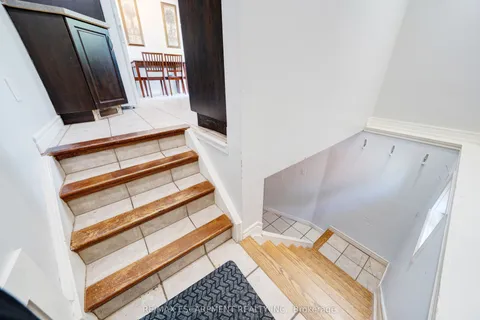 84 Jacobson Avenue, ON L2T 3A3