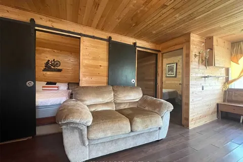 211 Dunnette Landing Road, ON K0K 2X0