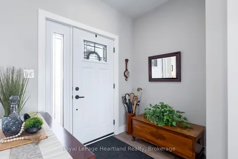 648 Gloria Street, ON N0M 1H0