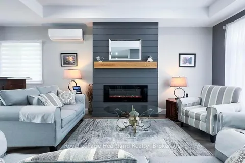 648 Gloria Street, ON N0M 1H0