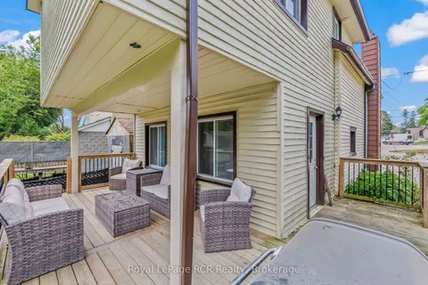 343 10th Avenue, ON N4N 2N4