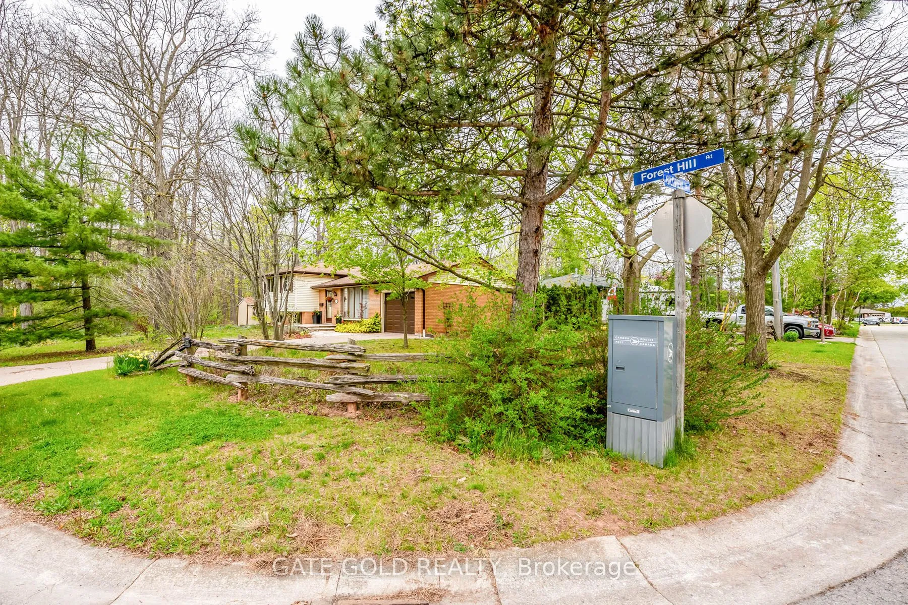 122 Forest Hill Road, ON L3M 1A3