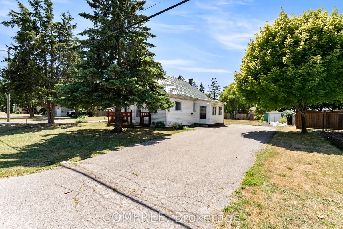 110 Gilbert Street, ON K8P 3H2