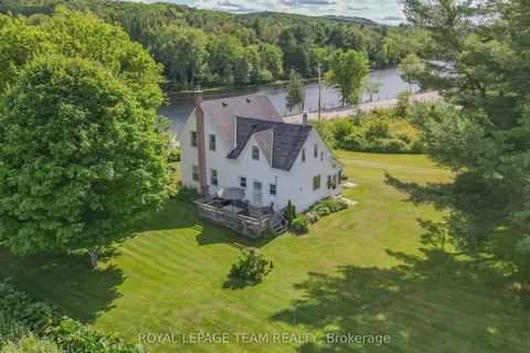 4822 Palmer Road, ON K0J 2E0