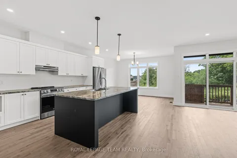 1053 Moore Street, ON K6V 0H1