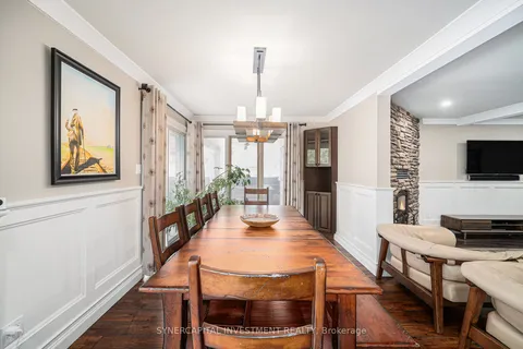 3809 Alderwood Street, ON K1T 3R3