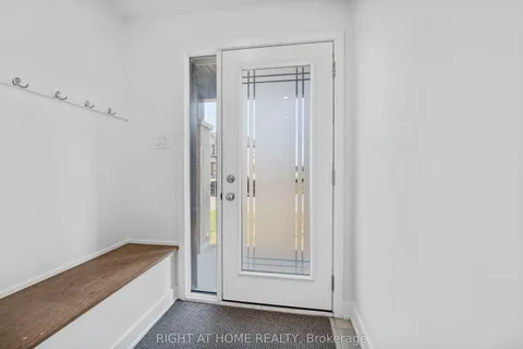 556 Tahoe Heights, ON K1T 0X5