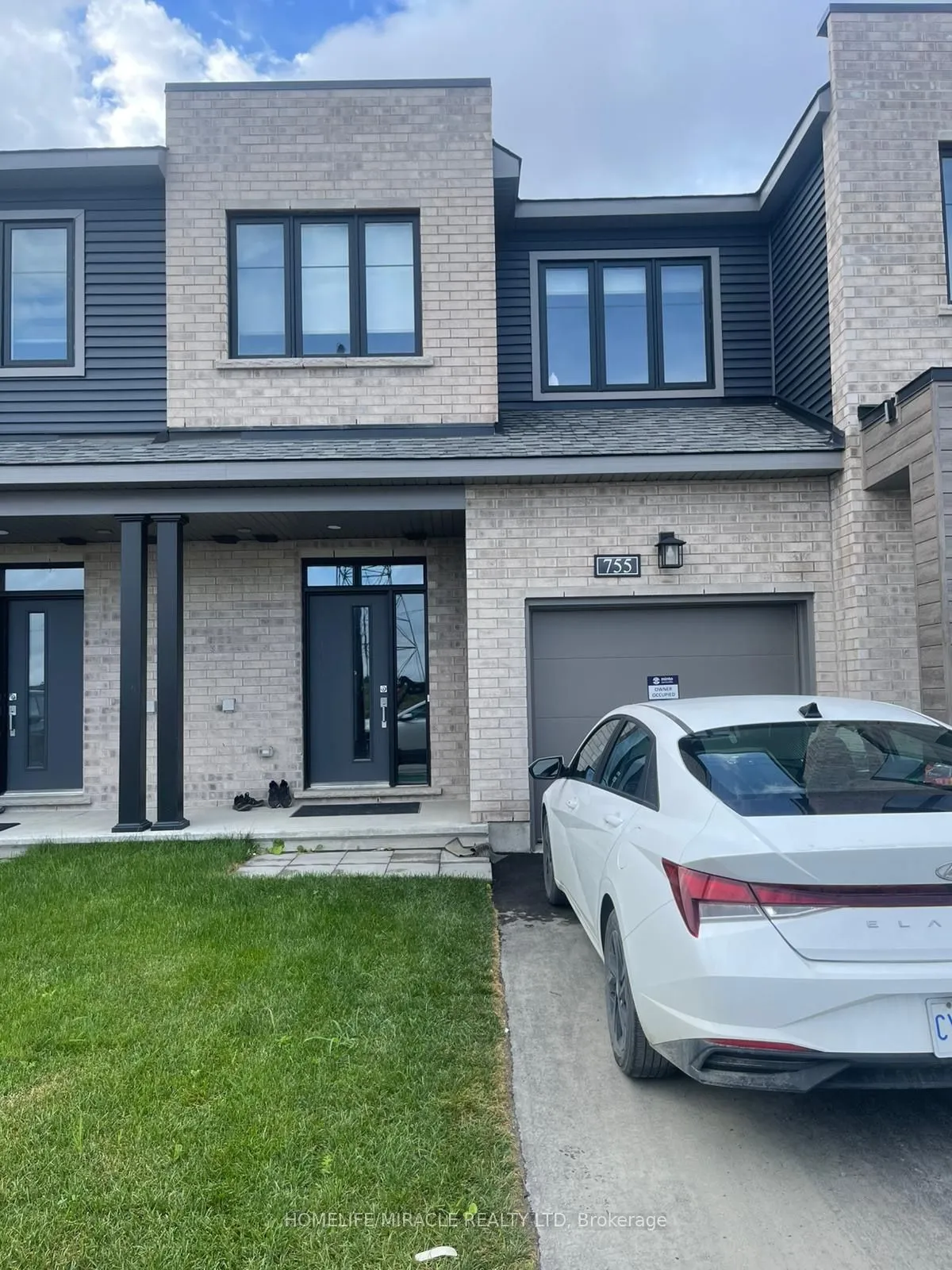 755 Fairline Row, ON K2V 0M4