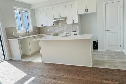 755 Fairline Row, ON K2V 0M4