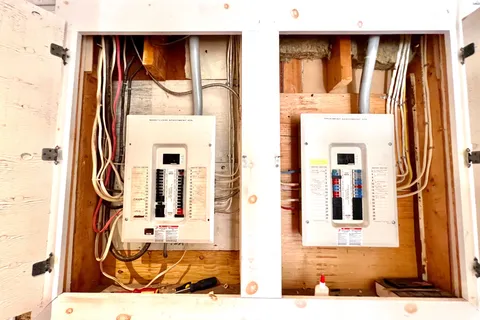 40 & 42 Bridge Street, ON K0L 1C0