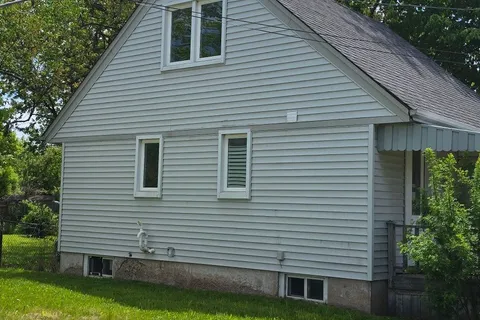 5176 Stanley Avenue, ON L2E 5A4