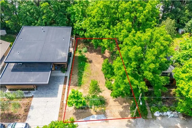 98 Alma Street, ON L9H 2E4