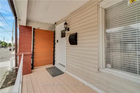 204 Sherman Avenue, ON L8L 6M9