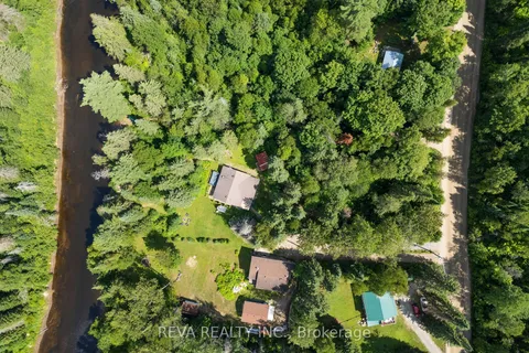 00 Glory Road, ON K0L 1C0