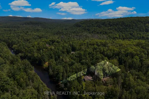 00 Glory Road, ON K0L 1C0