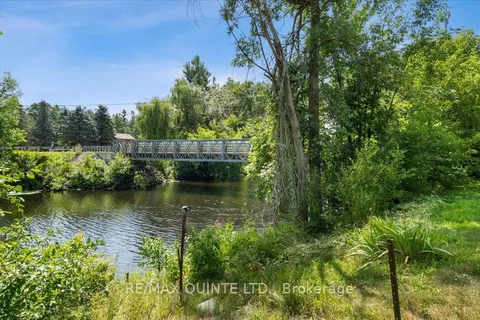 42 A Hawkins Bay Road, ON K0K 3J0