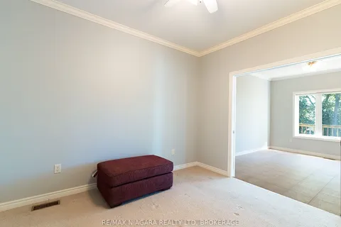 38 Maple Street, ON L3K 6G7