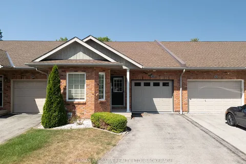 38 Maple Street, ON L3K 6G7