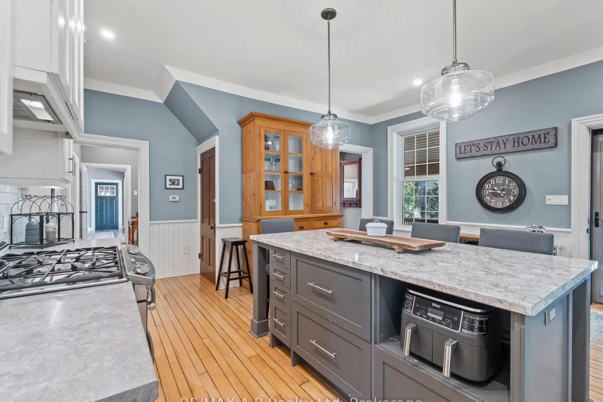 4734 32 Line, ON N5A 6S4