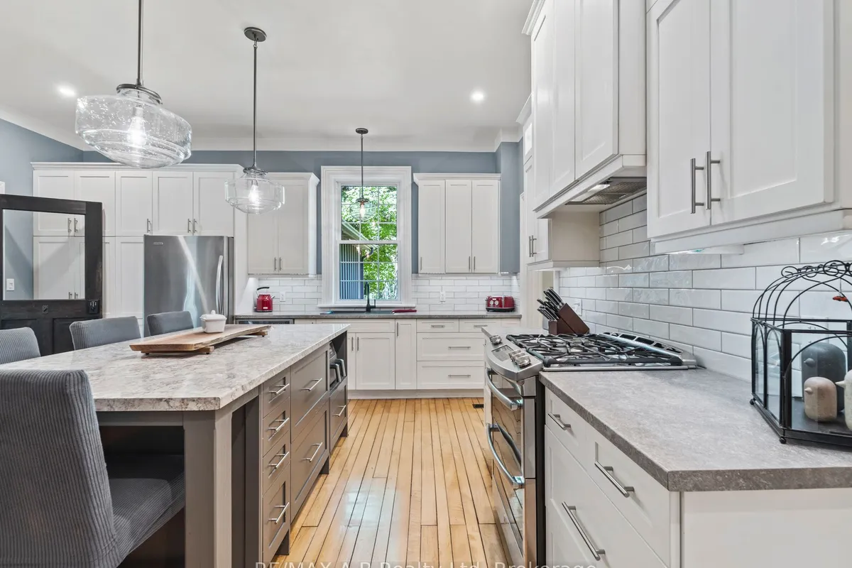 4734 32 Line, ON N5A 6S4