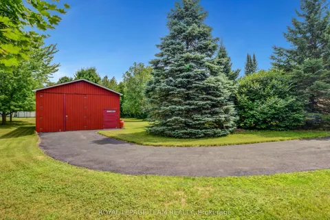 1043 County rd 44 Road, ON K0G 1T0