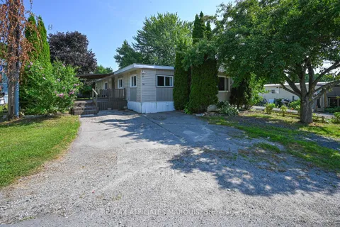 18 Cassell Lane, ON K7A 4S5