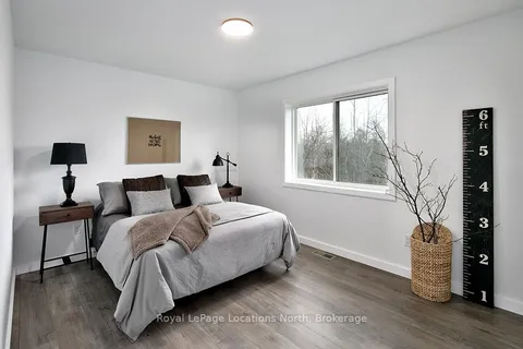 145 St Vincent Crescent, ON N4L 1W7