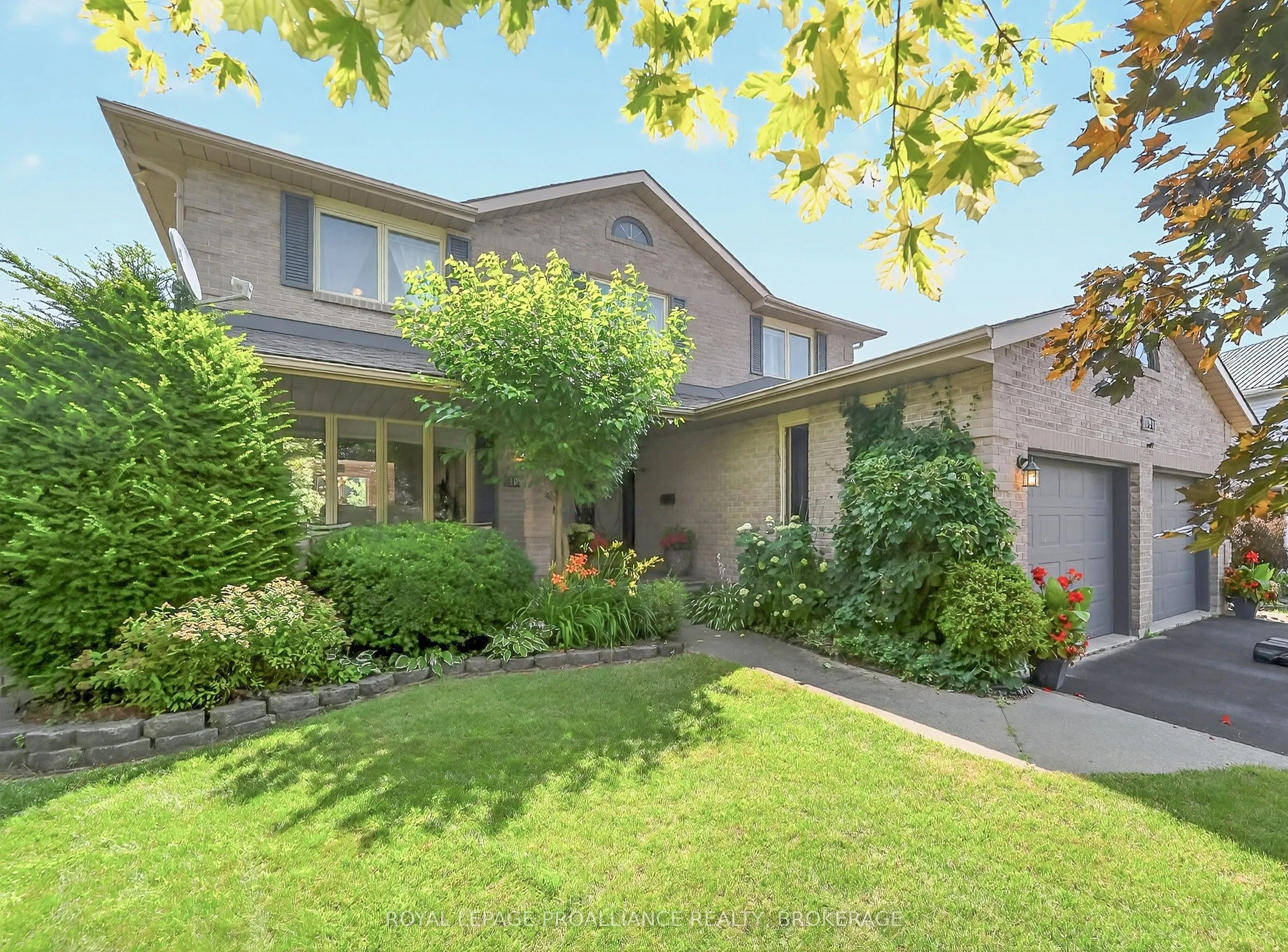 1098 Caitlin Crescent, ON K7P 2S4