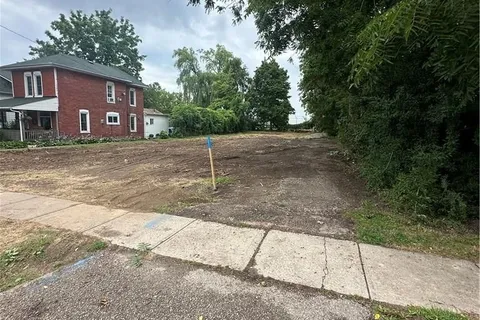 49 Ellis Street, ON N0E 1M0