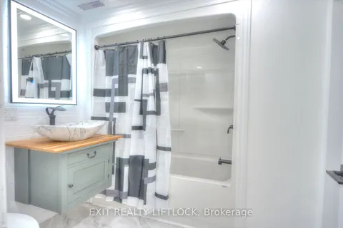 868 Addington Road, ON K0J 2G0