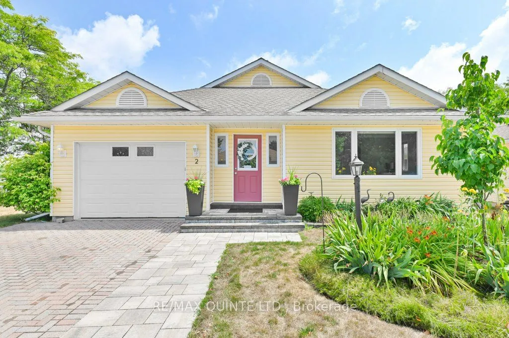 2 Heritage Drive, ON K0K 3L0