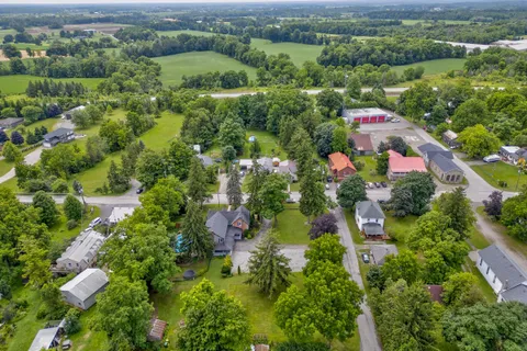 780 Old 8 Highway, ON L0R 1X0