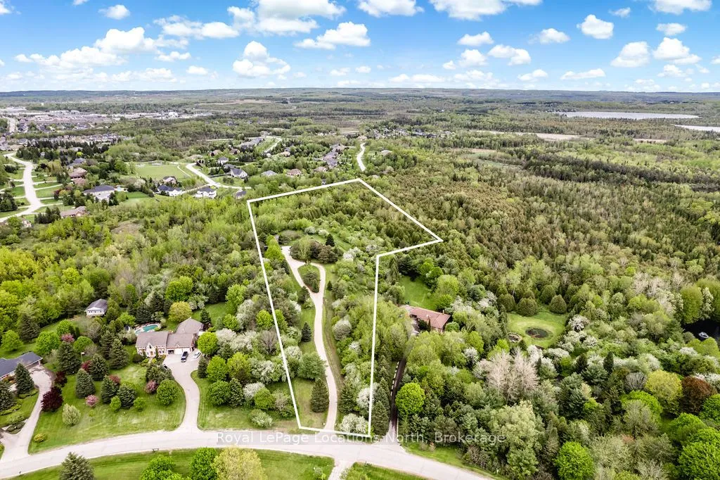 38 Old Carriage Road, ON L9W 6B2