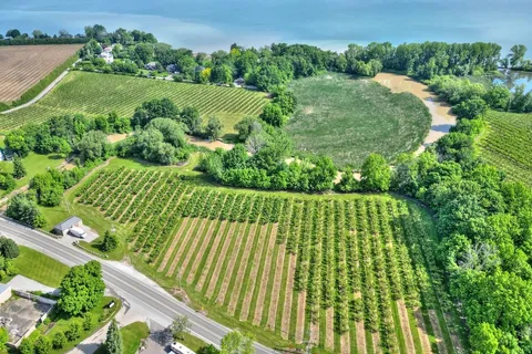 1378 Lakeshore Road, ON L0S 1J0