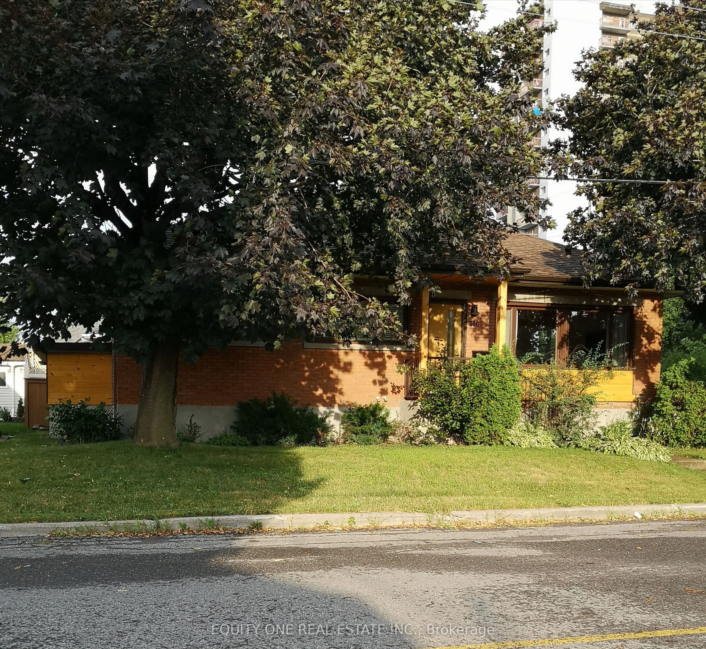 366 Maria Goretti Circle, ON K1L 7K8