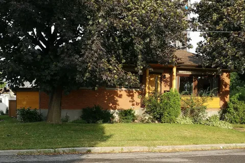 366 Maria Goretti Circle, ON K1L 7K8