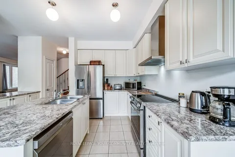 464 Black Cherry Crescent, ON L9V 3Y7