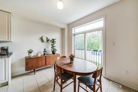 464 Black Cherry Crescent, ON L9V 3Y7