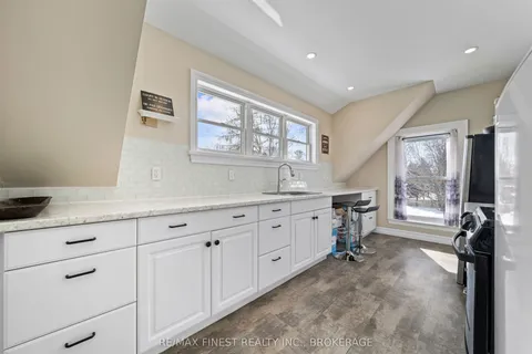 21A Centre Street, ON K0K 2T0