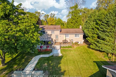 9952 Prince Phillip Street, ON N0M 2N0