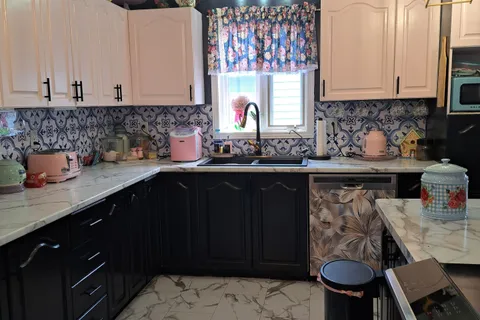 11-1 Stewart Street, ON N7G 1A1