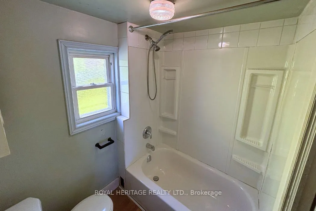 41 Harriett Street, ON K8P 1V4