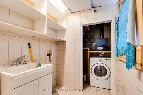 18 Barton Street, ON L8L 2V5