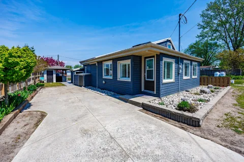 24 Private Lane, ON N0E 1M0