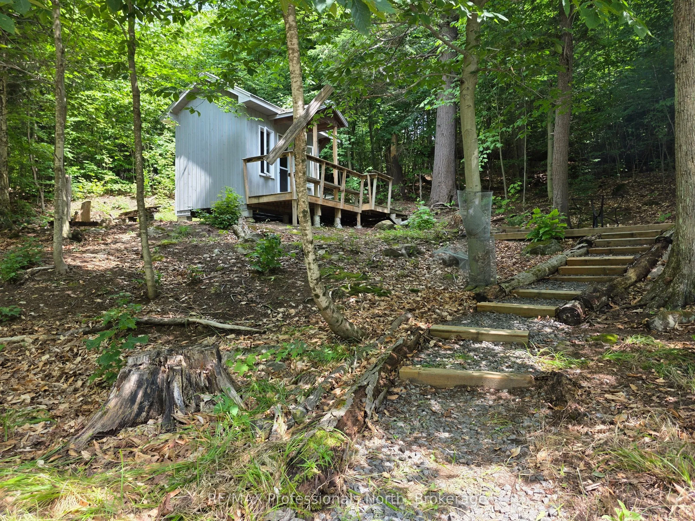 208 North Bay Lake Road, ON P0A 1J0