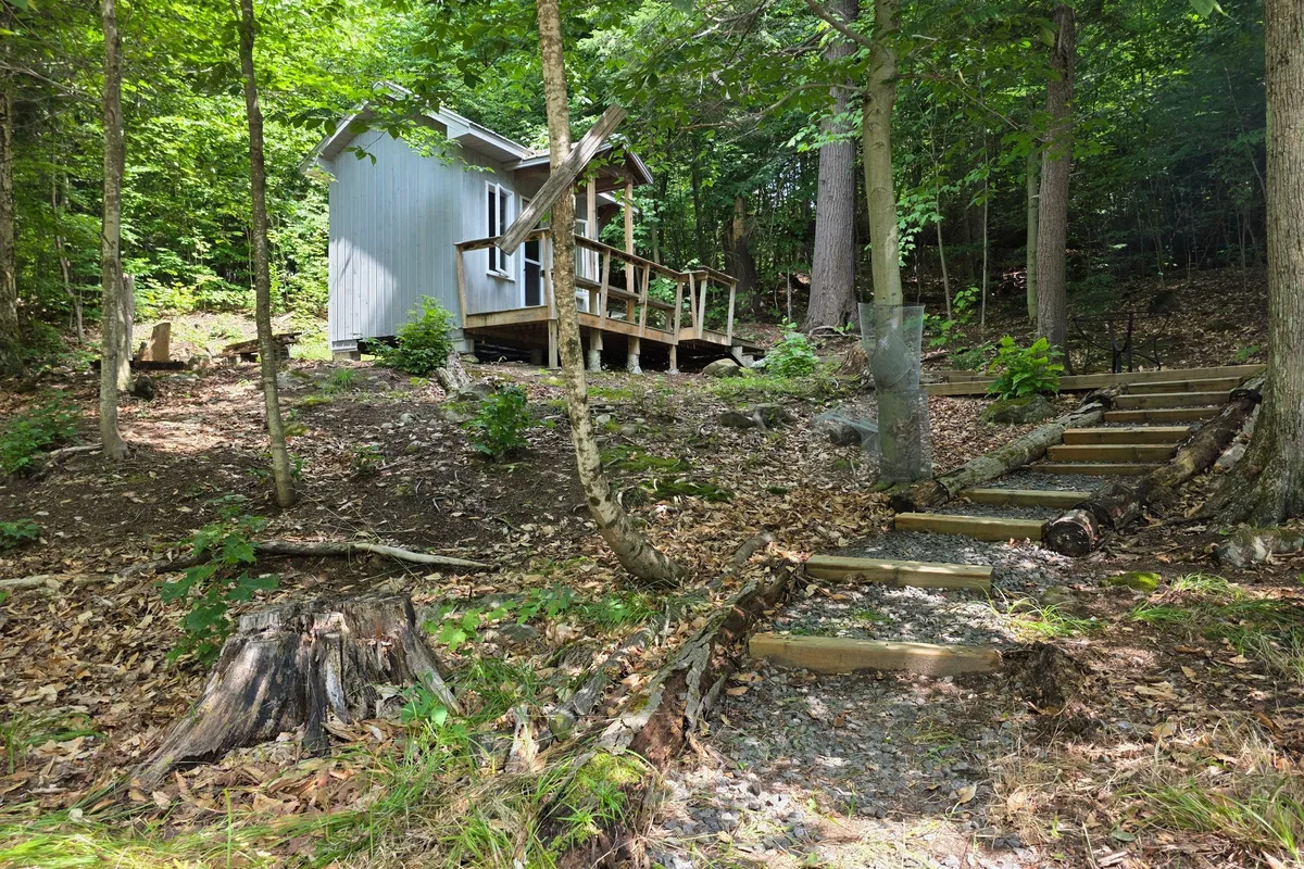 208 North Bay Lake Road, ON P0A 1J0