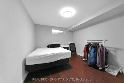 764 Classic Drive, ON N5W 5V2