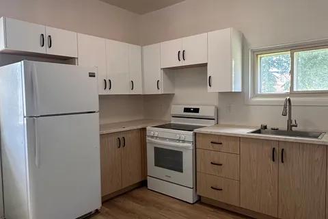 6 Victoria Street, ON K0E 1B0