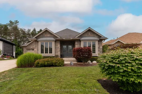 6 Glen Abbey Court, ON N4L 1Y4